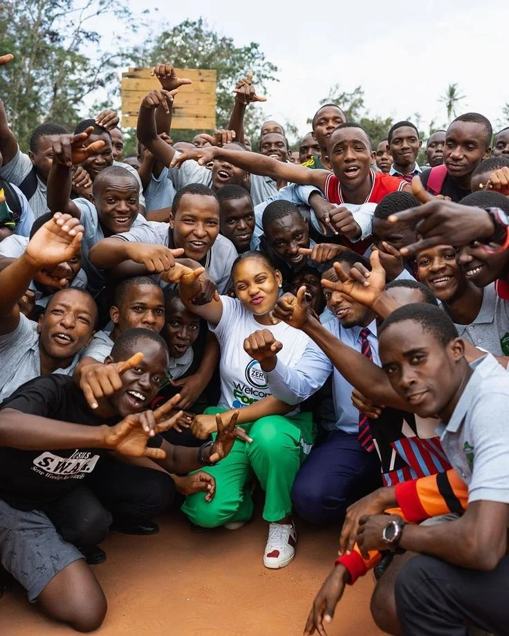 Youth gathered at Académie des Futurs Leaders workshop